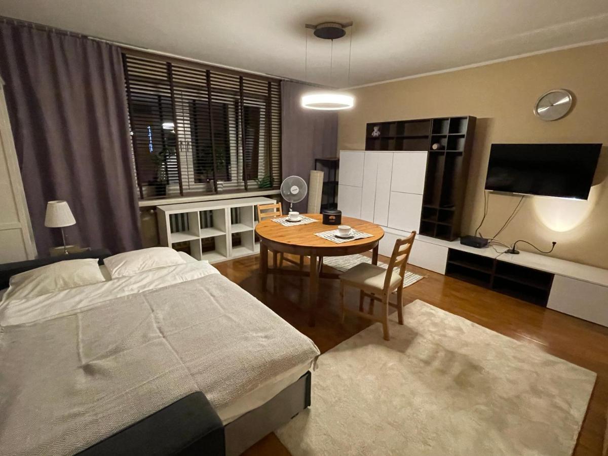 Апартаменты Przystanek Katowice Brynowska 55A Экстерьер фото